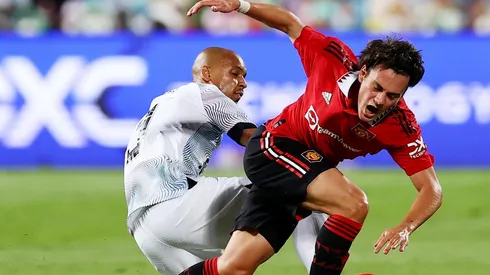 Facundo Pellistri y Manchester United analizan su futuro.