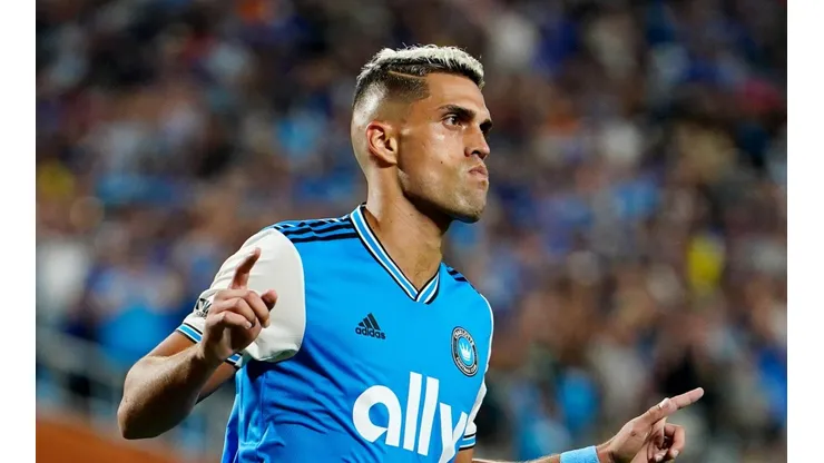 Daniel Rios, clave en la victoria de Charlotte.