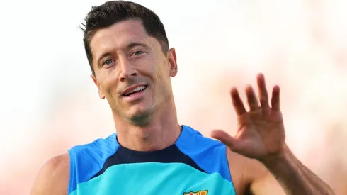 Robert Lewandowski ya se entrena como jugador de Barcelona.