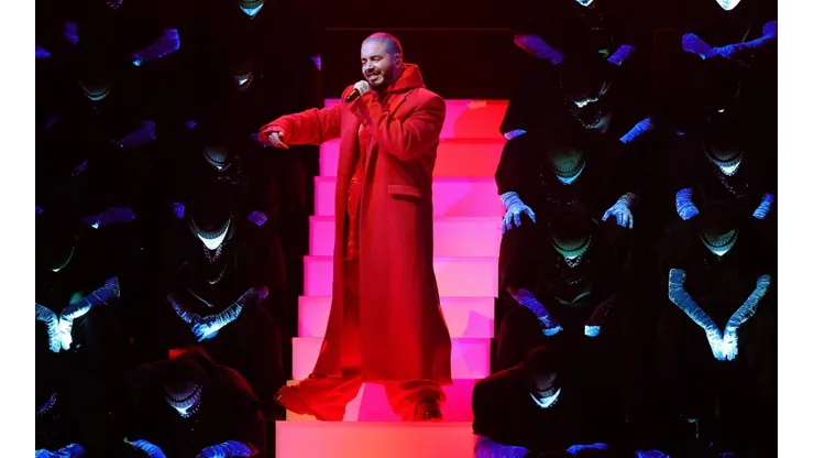 J Balvin se estará presentando en el Movistar Arena.