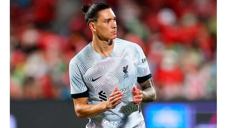 Núñez en acción con Liverpool.