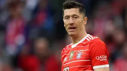 Robert Lewandowski espera por una definición y el fichaje de Barcelona.