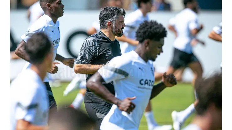 Gattuso en entrenamiento con Valencia.