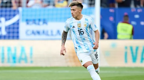 Lisandro Martínez, cerca de dar el salto en Europa.