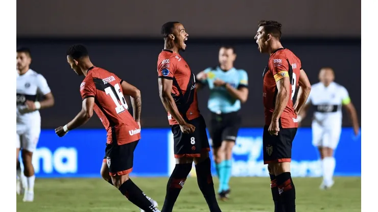 Goianiense, a cuartos de final.