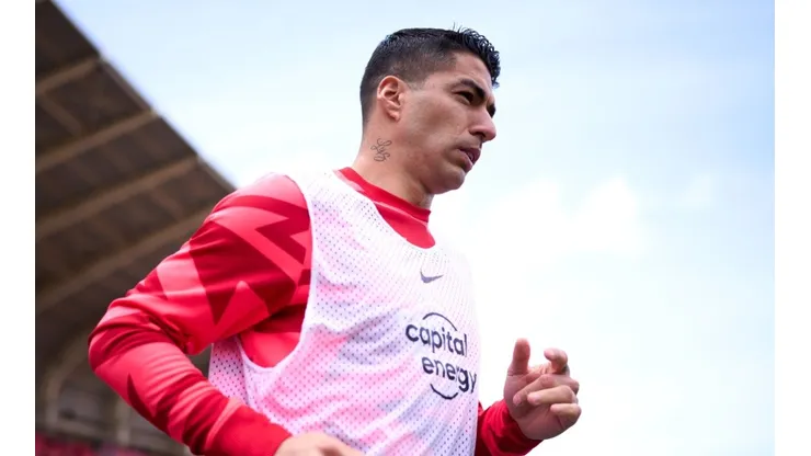 Luis Suárez se acuerda de Nacional.