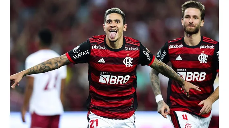 Pedro, la gran figura de Flamengo anotando cuatro goles.