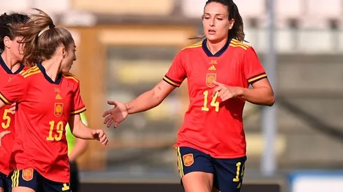 Putellas en festejo de gol con España.