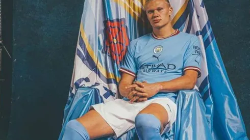 Erling Haaland en su presentación con Manchester City.