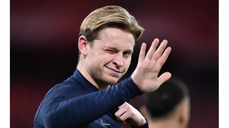 Frenkie de Jong estaría cerca de decir adiós a FC Barcelona.