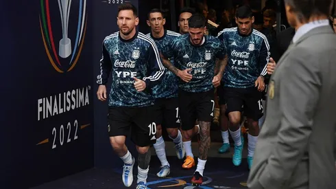 Calentamiento Argentina, uno de los favoritos al título.