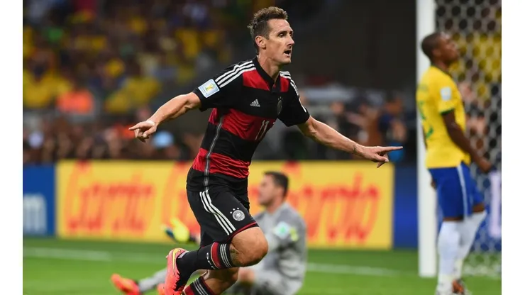 Miroslav Klose, uno de los campeones del mundo mayor de 35 años.