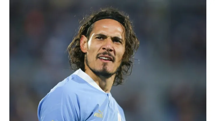 Cavani todavía no define su futuro.