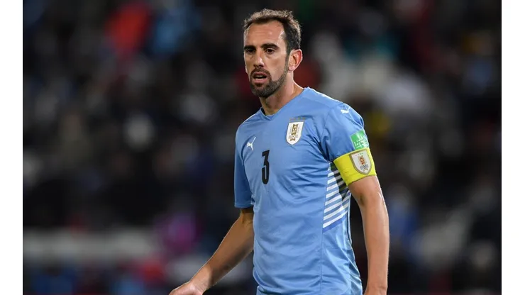 Diego Godín sale de Atlético Mineiro.
