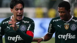 Festejo de gol de Gustavo Gómez.