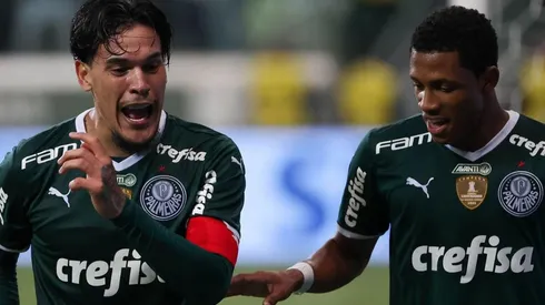 Festejo de gol de Gustavo Gómez.