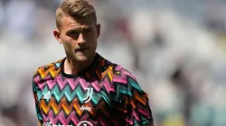 Matthijs De Ligt en calentamiento con Juventus.