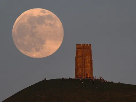 Super Luna Fresa: ¿Qué es y a qué hora ver en Latinoamérica?