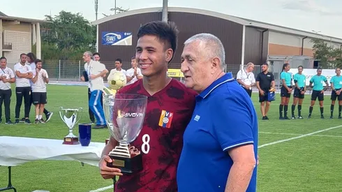 El venezolano Telasco Segovia fue el MVP del torneo.