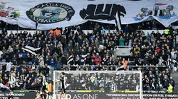 Hinchas de Newcastle en festejo.