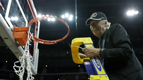 Phil Knight, el fundador de Nike ahora va por los Portland Trail Blazers