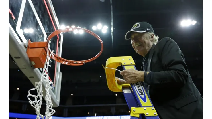 Phil Knight, el fundador de Nike ahora va por los Portland Trail Blazers