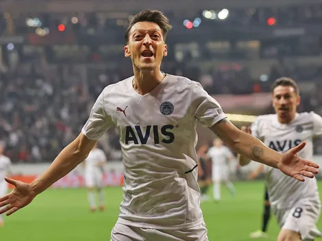 Mesut Ozil anunció el equipo en el que va a terminar su carrera deportiva