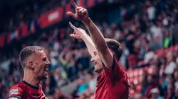 Jan Kuchta anotó el primer gol para República Checa.