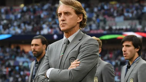 Mancini en dirección con Italia.