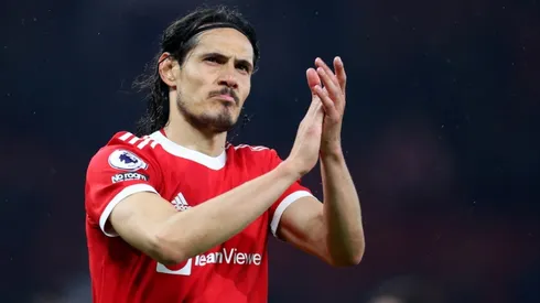 Edinson Cavani medita qué hacer sobre su futuro.