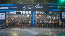 Bajo un diluvio, 11.000 corredores disfrutaron de una histórica carrera