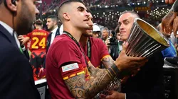 Gianluca Mancini en festejo con Roma.