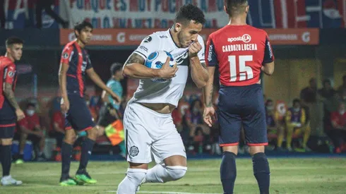 Cardozo, el autor del gol de Olimpia.
