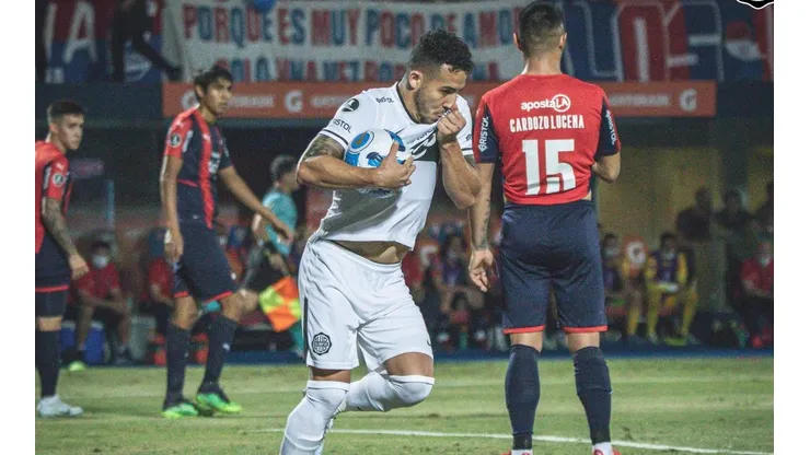 Cardozo, el autor del gol de Olimpia.