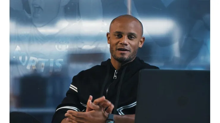 Vincent Kompany, cerca de su primera experiencia en Inglaterra.