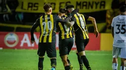 Peñarol en festejo de gol.