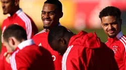 Entrenamiento de Ajax con Ryan Gravenberch.gE