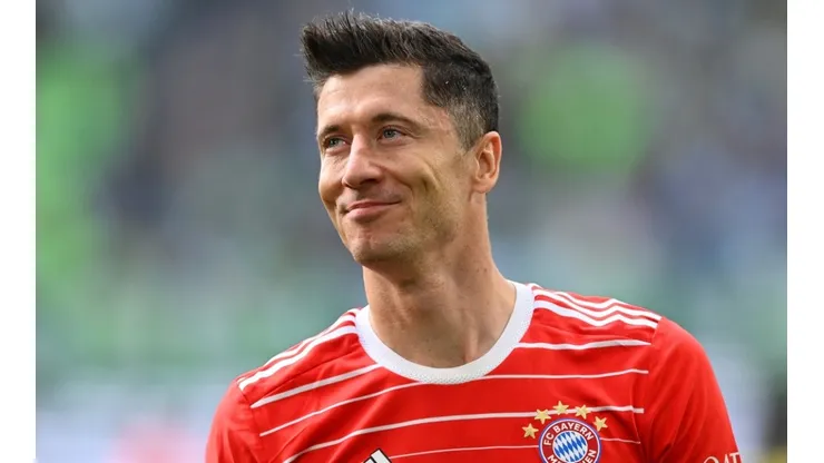 Robert Lewandowski podría llegar a Barcelona a través de una cláusula FIFA.
