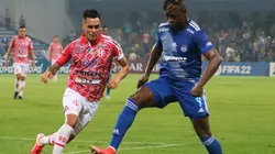 Independiente Petrolero vs Emelec.