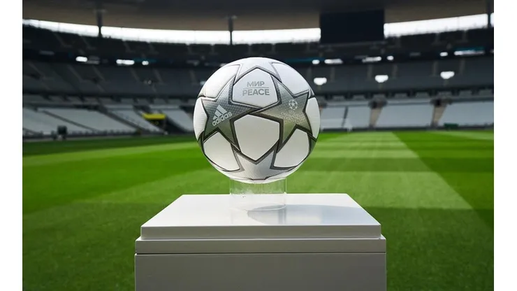 El balón para la final de la UEFA Champions League 2021/2022