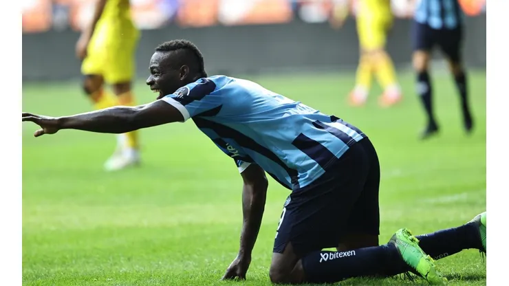 Mario Balotelli se divirtió en la goleada de Adana Demirspor.
