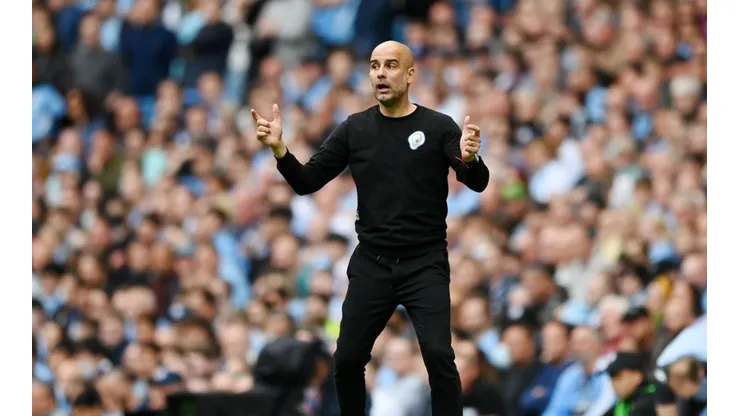 Guardiola y Manchester City son campeones de la Premier League.
