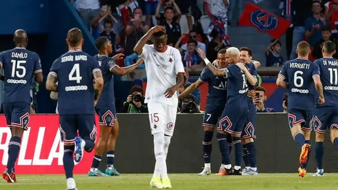 PSG en festejo de gol ante Metz.