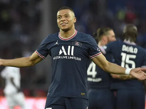 Kylian Mbappé respondió con hat-trick tras su renovación con PSG