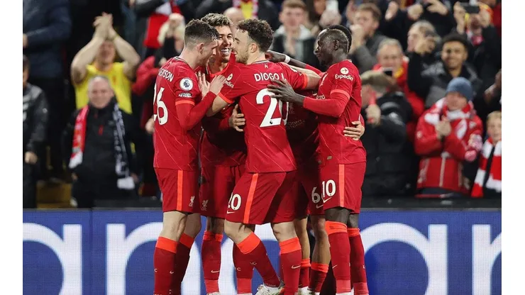 Liverpool en celebración de gol.