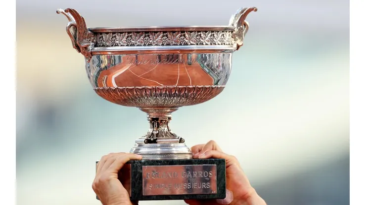 El trofeo de Roland Garros, algo más que preciado por los tenistas.