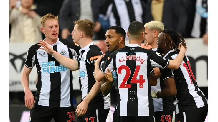 Newcastle se llevó los tres puntos ante Arsenal.