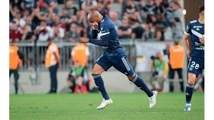 Bordeaux en festejo de gol, pero puede ir a la Ligue 2.