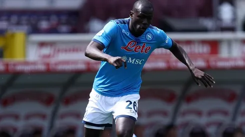 Koulibaly en acción con Napoli.
