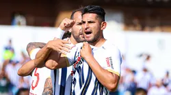 Carlos Zambrano jugando para Alianza Lima.